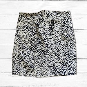 BRANDY MELVILLE CHEETAH LEOPARD PRINT SKIRT